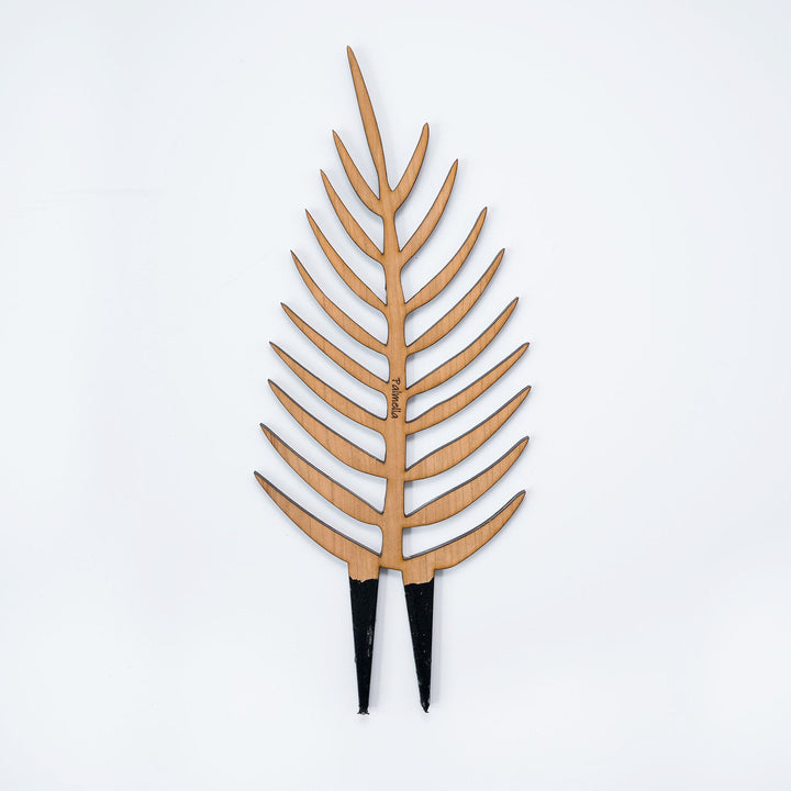 Palmella - Plant trellis inspired by the Palm Leaf